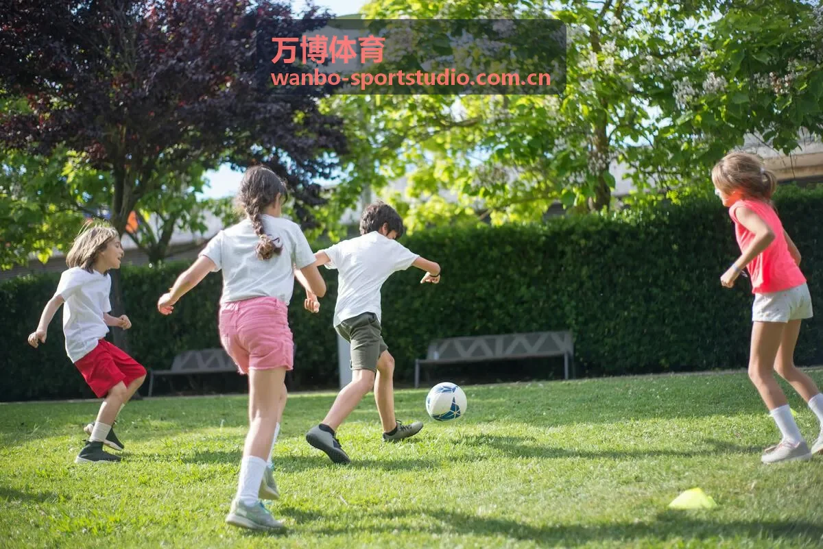 万博体育青少年体适能教练周婷